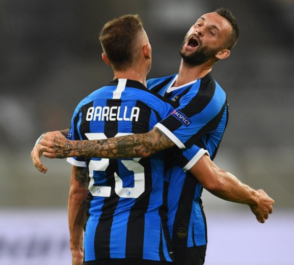 离大谱了！ 范戴克你退个锤子的退啊！利物浦1：1桑德兰！ 主队信仰只为英超（太离谱！范戴克你退啥退？利物浦1-1桑德兰，主队信仰只为英超）