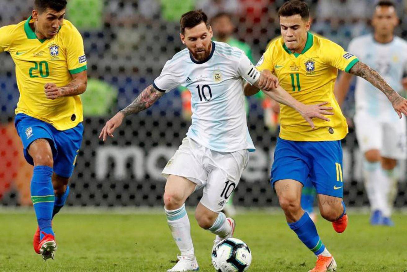 防线告急！曼联连续9场失球，英超丢球数高居第六（后防告急：曼联已连续9场被破门，英超失球数位列第六）