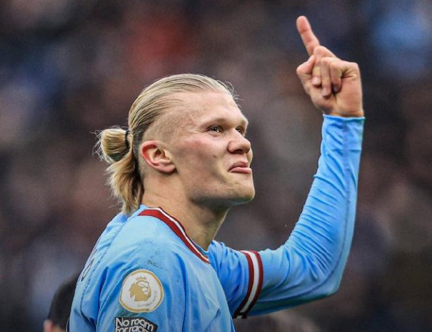 英媒：本·怀特预计会因为腿筋受伤缺席四周到五周的时间（英媒：本·怀特腿筋受伤，预计缺阵4至5周）